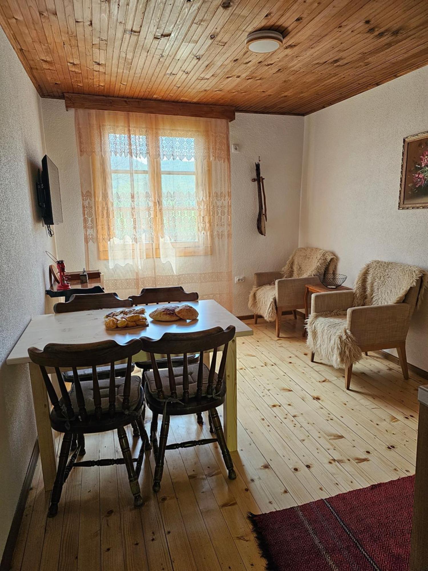 Traditional House Srna 모이코바츠 외부 사진