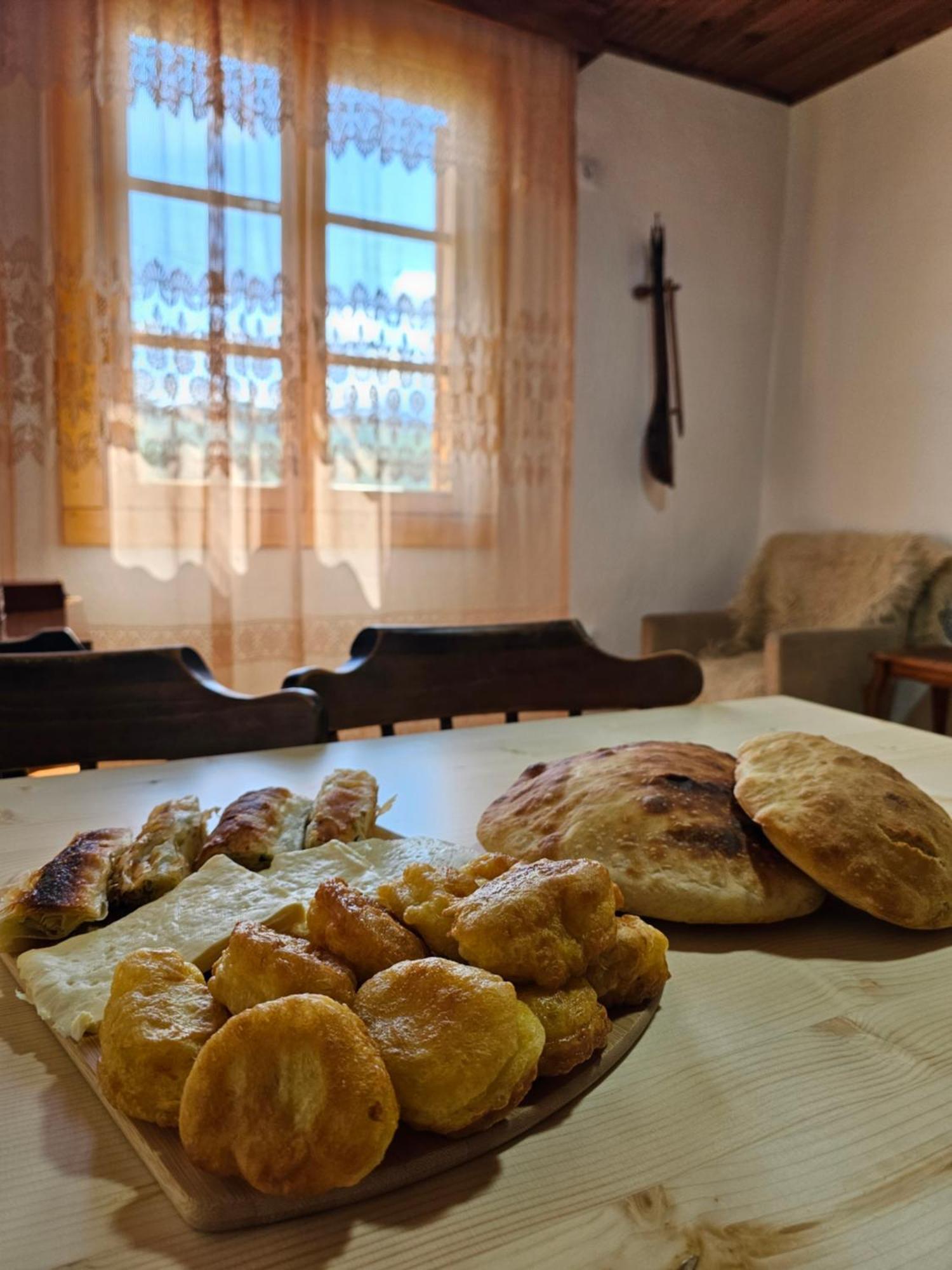 Traditional House Srna 모이코바츠 외부 사진